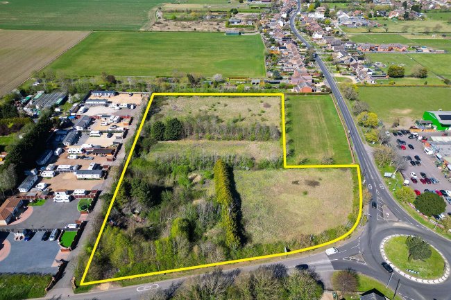 Land at Hitchin Road, Upper Caldecote, Biggleswade, SG18 9BU 5