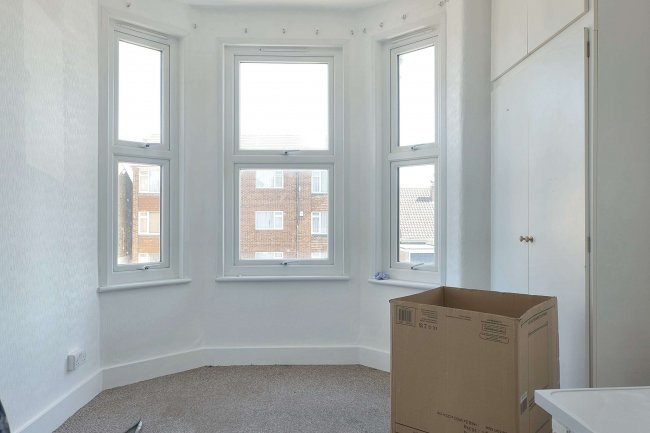 Flat 2, 89 Hatherley Road, Sidcup, DA14 4AH 7