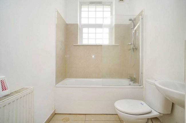 Flat 3 Montpellier Mansions, 22 Montpellier Crescent, Wallasey, CH45 9AB 8