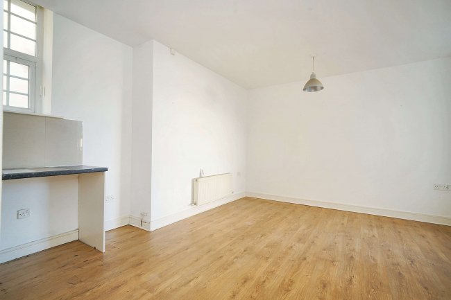 Flat 3 Montpellier Mansions, 22 Montpellier Crescent, Wallasey, CH45 9AB 8