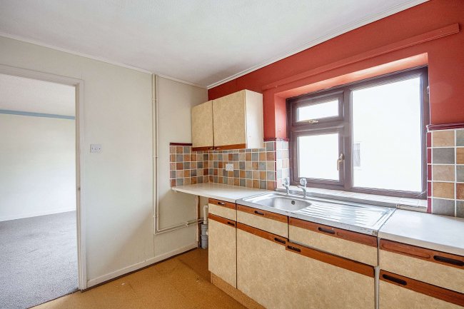 Flat 5, Fenland Court, Station Road, Littleport, Ely, CB6 1QE 8