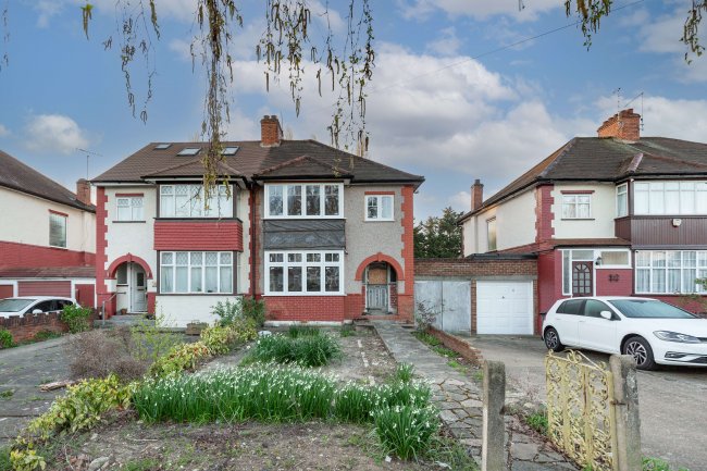 46 Birchen Grove, Kingsbury, London, NW9 8SA 9