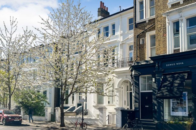 Flat D, 16 Elgin Crescent, Notting Hill, London, W11 2JR 7