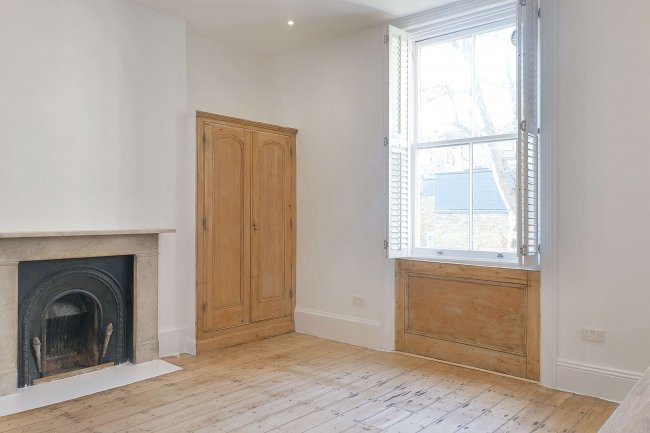 Flat D, 16 Elgin Crescent, Notting Hill, London, W11 2JR 7