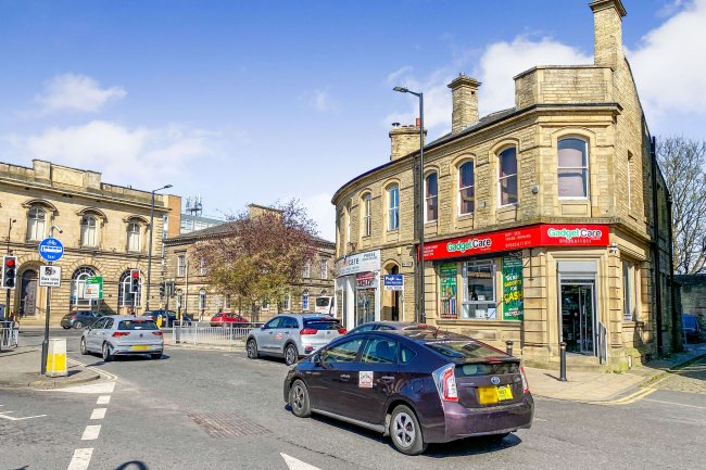 5/7 Bow Street, Keighley, BD21 3PB 1