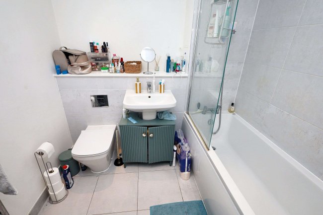 48 Suffield Lodge, Suffield Hill, High Wycombe, Buckinghamshire, HP11 2FR 10