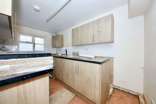 43 Bunkers Hill Lane, Bilston, WV14 6JP 7