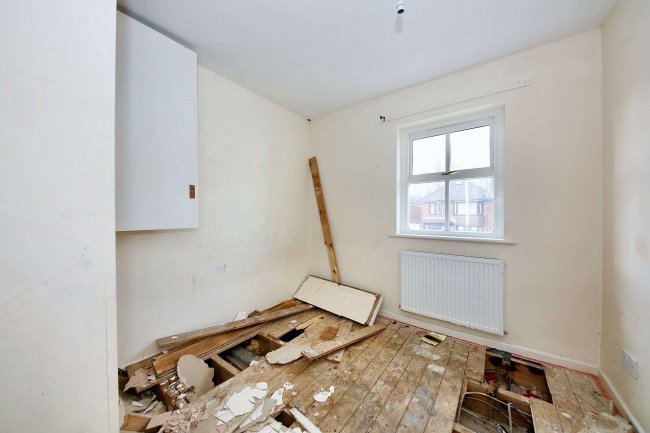 43 Bunkers Hill Lane, Bilston, WV14 6JP 7