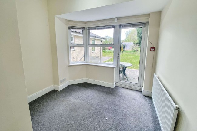 1 Glenmore Road, Salisbury, SP1 3HF 3