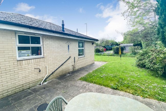 1 Glenmore Road, Salisbury, SP1 3HF 3