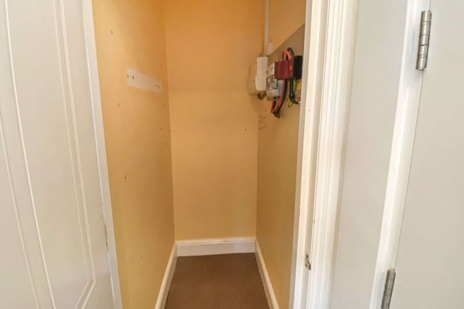 1 Glenmore Road, Salisbury, SP1 3HF 3