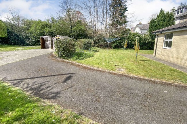 1 Glenmore Road, Salisbury, SP1 3HF 3