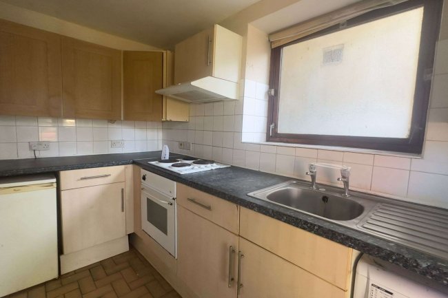 Flat 1, 71 Selhurst Road, Selhurst, London, SE25 5QB 10