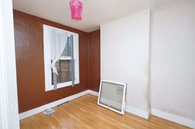 11 Genesta Road, Plumstead, London, SE18 3ER 6