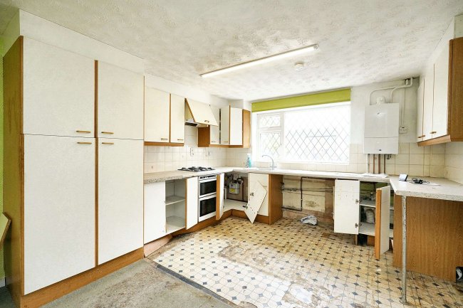 14 Hardwick Court, Long Eaton, Nottingham, NG10 3EX 8