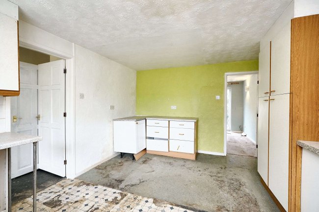 14 Hardwick Court, Long Eaton, Nottingham, NG10 3EX 8