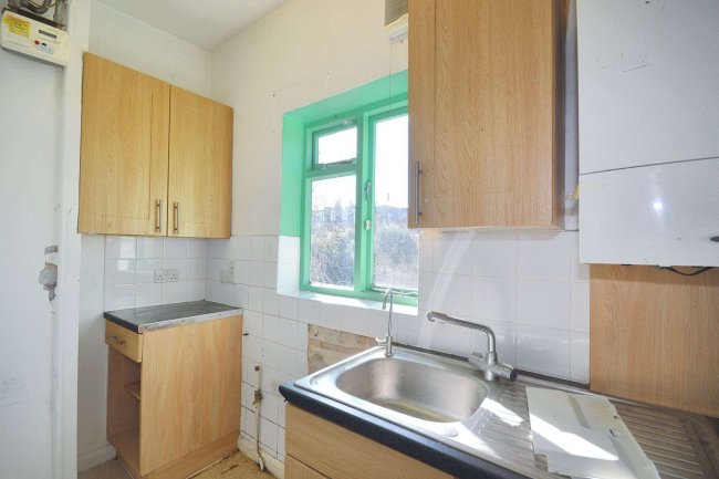 22 Ceylon Road, London W14 0PY 3