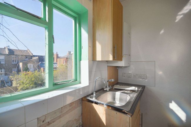 22 Ceylon Road, London W14 0PY 3