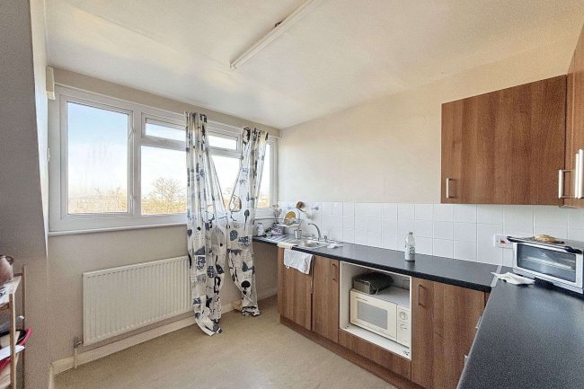 Flat C, 31 Connaught Road, Harlesden, London NW10 9AJ 3