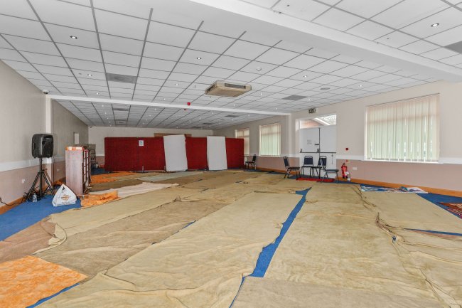 Hounslow Conservative Club, Gresham Road, Hounslow, TW3 4BX 15