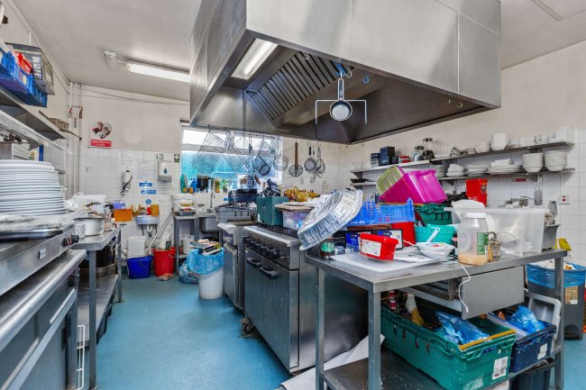 Hounslow Conservative Club, Gresham Road, Hounslow, TW3 4BX 15