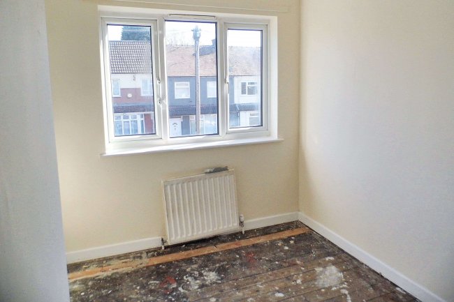 64 Glaisdale Avenue, Coventry, CV6 4LR 1