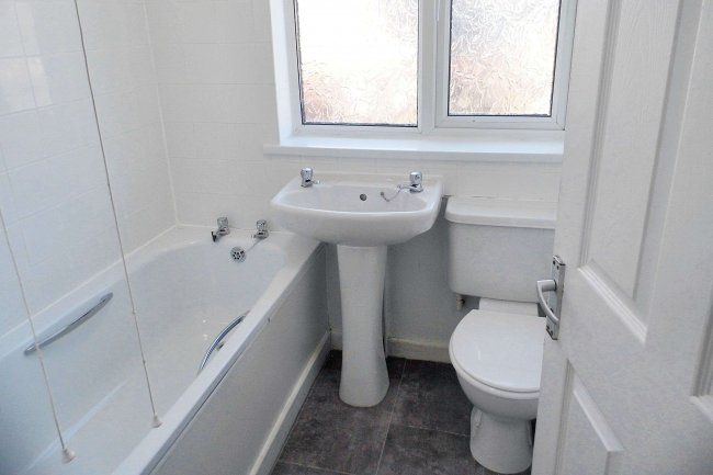 64 Glaisdale Avenue, Coventry, CV6 4LR 1