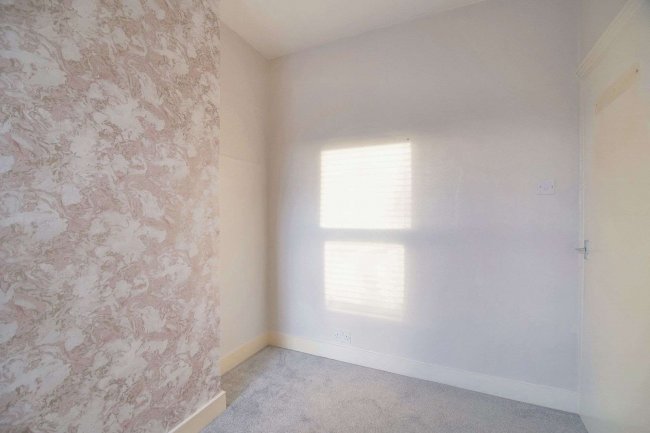 6 Mafeking Road, Canning Town, London, E16 4NS 1