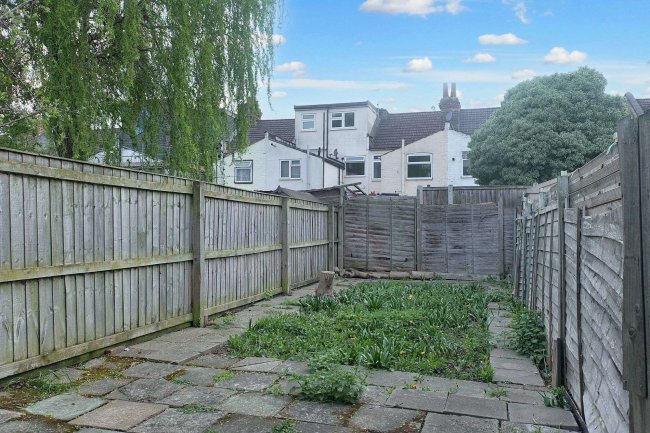 6 Mafeking Road, Canning Town, London, E16 4NS 1