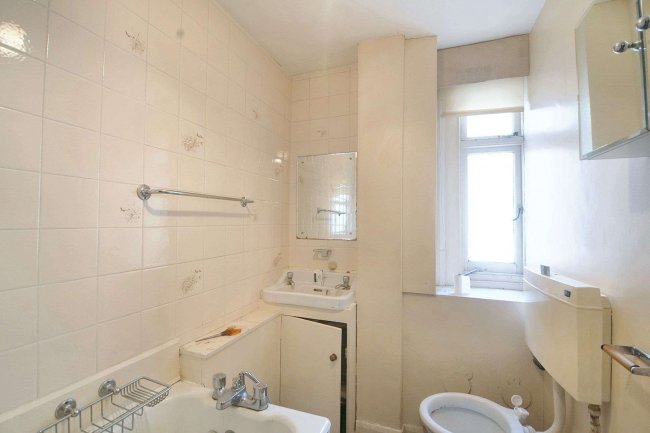 Flat 14 Chagford House, 39 Chagford Street, Marylebone, London NW1 6EG 8