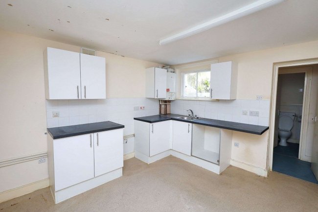 19A Tadmor Street, Shepherd's Bush, London W12 8AH 6