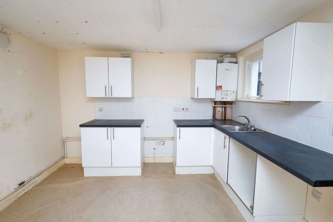 19A Tadmor Street, Shepherd's Bush, London W12 8AH 6