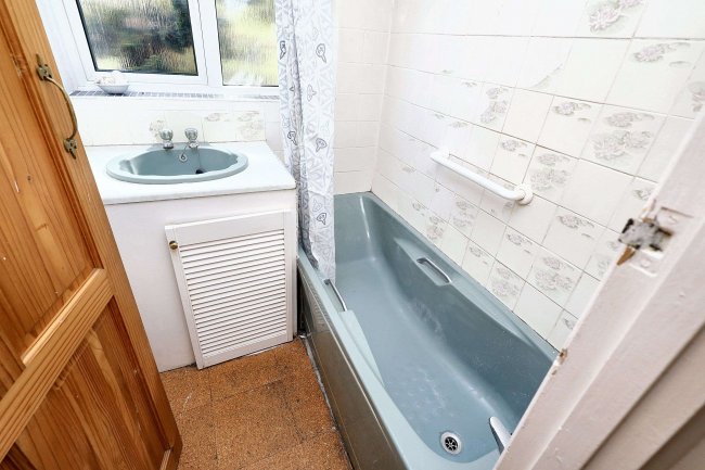 5 Temple Road, East Ham, London, E6 1LU 1