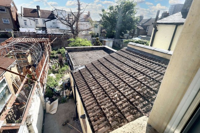 5 Temple Road, East Ham, London, E6 1LU 1