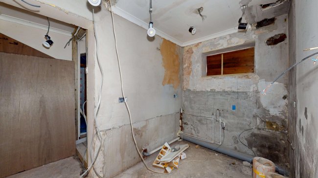 5, 5A, 5B & Upper Maisonette, South Terrace, Surbiton, Surrey, KT6 6HT 1