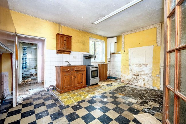 26 Hewitt Street, Chester, Cheshire, CH2 3JD 5