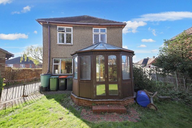 134 Chiltern Road, Dunstable, Bedfordshire, LU6 1ET 10