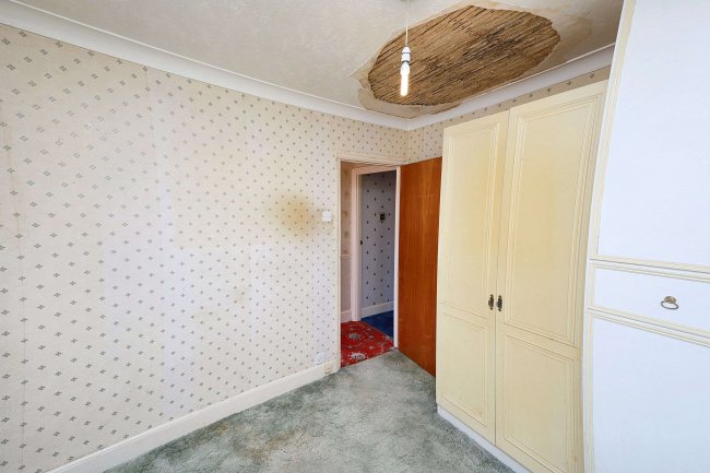 134 Chiltern Road, Dunstable, Bedfordshire, LU6 1ET 10
