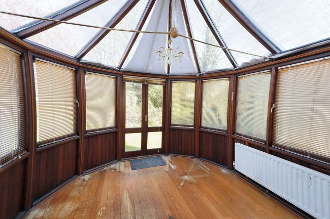 134 Chiltern Road, Dunstable, Bedfordshire, LU6 1ET 10