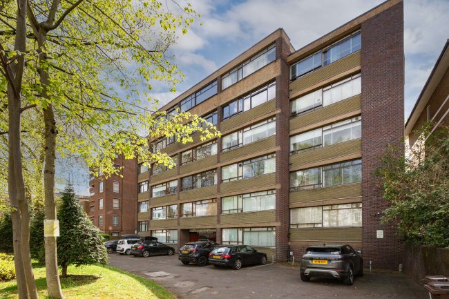 Flat 32 Romney Court, Haverstock Hill, Belsize Park, London, NW3 4RX 3