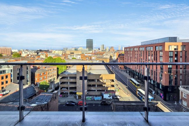 Apartment 802, 25 Church Street, Manchester M4 1PE 9