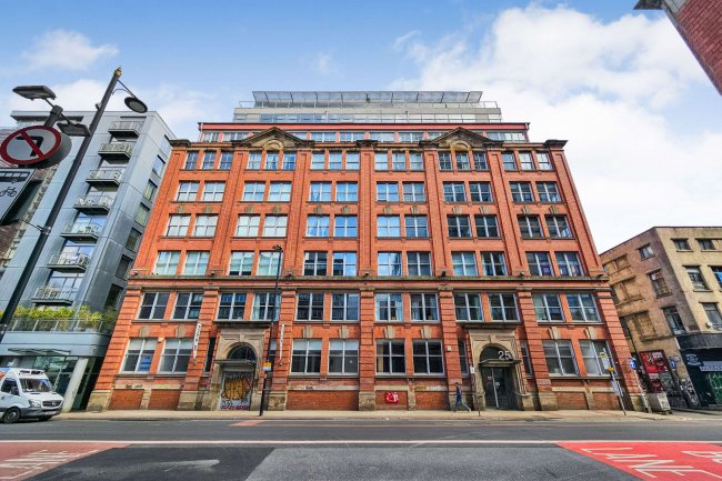 Apartment 802, 25 Church Street, Manchester M4 1PE 9