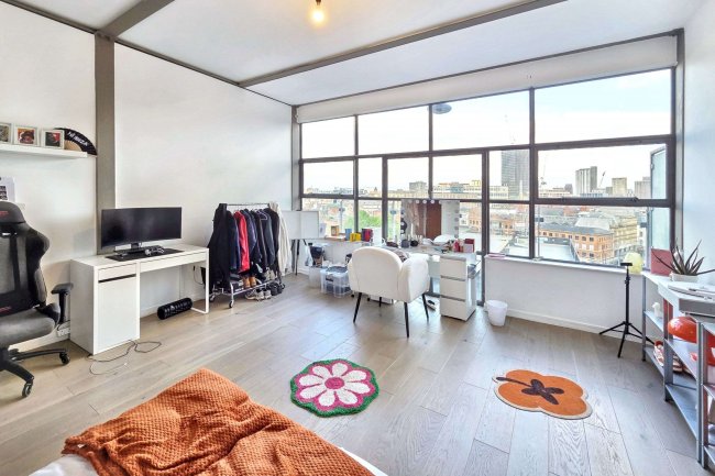 Apartment 802, 25 Church Street, Manchester M4 1PE 9