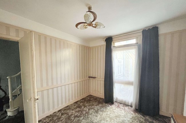 17 William Road, Sutton, Surrey SM1 4QT 1