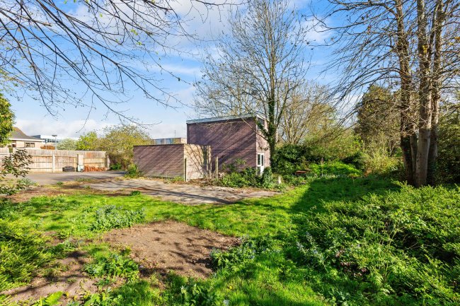 The Old Caretakers House, 88 Richmond Road, Twickenham TW1 3BB 6