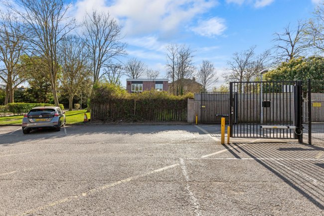 The Old Caretakers House, 88 Richmond Road, Twickenham TW1 3BB 6