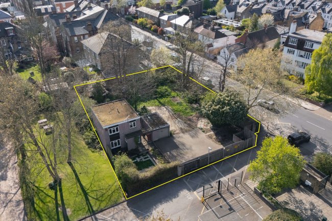 The Old Caretakers House, 88 Richmond Road, Twickenham TW1 3BB 6