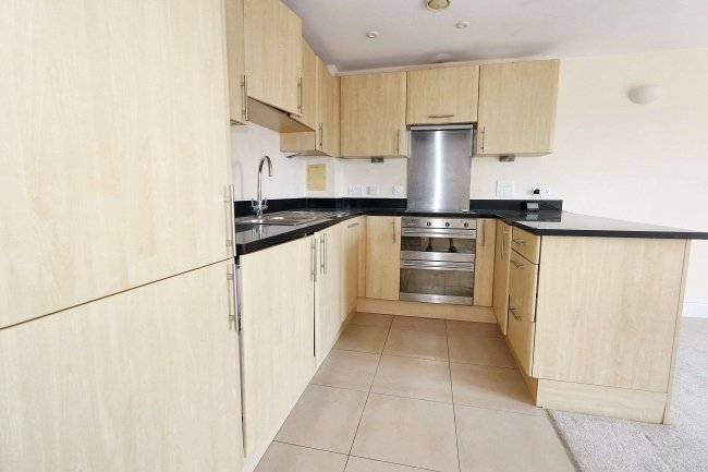 36 Flagstaff Court, Canterbury, Kent CT1 3HA 3