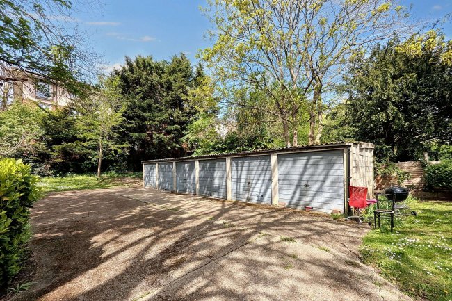 Flat 1 Ridge Court, 57 Underhill Road, Dulwich, London SE22 0RA 8
