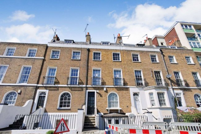17B Milton Place, Gravesend, Kent DA12 2BT 4